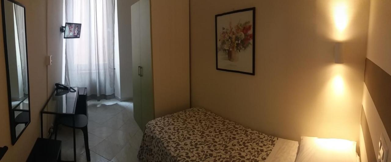 Hotel Malibu Споторно Екстериор снимка