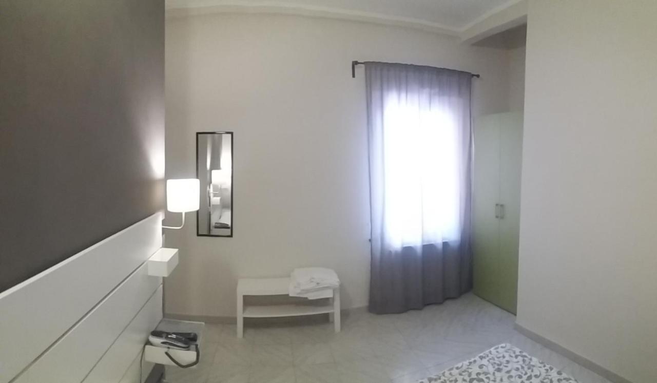 Hotel Malibu Споторно Екстериор снимка
