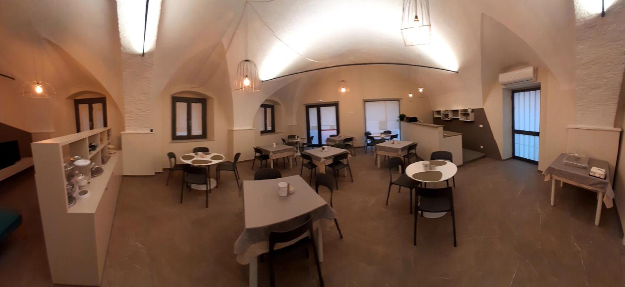 Hotel Malibu Споторно Екстериор снимка